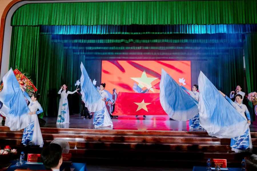 Media\2005_knn.hdu.edu.vn\FolderFunc\202508\Images/vn6-20250816041026-e.jpg